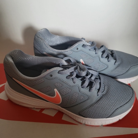 Nike - Womens Downshifter 6 size: 6.5 - Picture 4 of 6